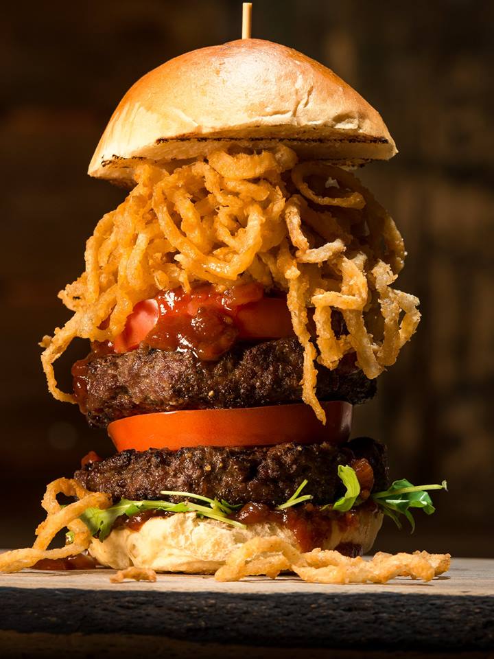 Hogs_Heifers's tweet photo. This should cure your hangover! Burgers €10 ALL DAY #burgerdeal #lovindublin #swords #foodie #foodporn https://t.co/4VHfWbyW7C