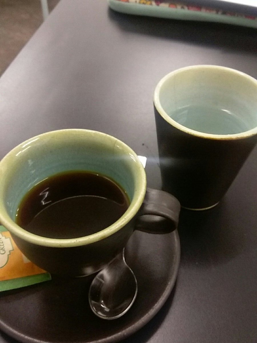 PerfumeLibrary's tweet image. Pour over coffee, spiced with cinnamon and orange. Thank u @BlueTokaiCoffee for the fragrant little treat #Perfume #coffee #spice #NewDelhi