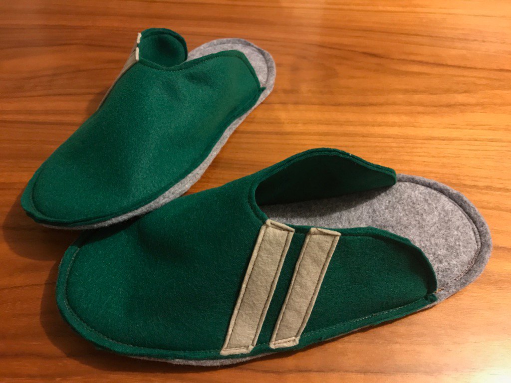 brvara's tweet photo. Homemade slippers. #madeinslo #DIY https://t.co/mR7QYtDWvQ