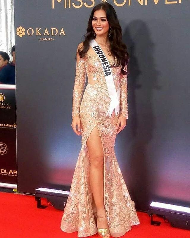 andiBFLY's tweet photo. Rer carpet, vote #MissUniverse #Indonesia https://t.co/mmZHX7FQ3q