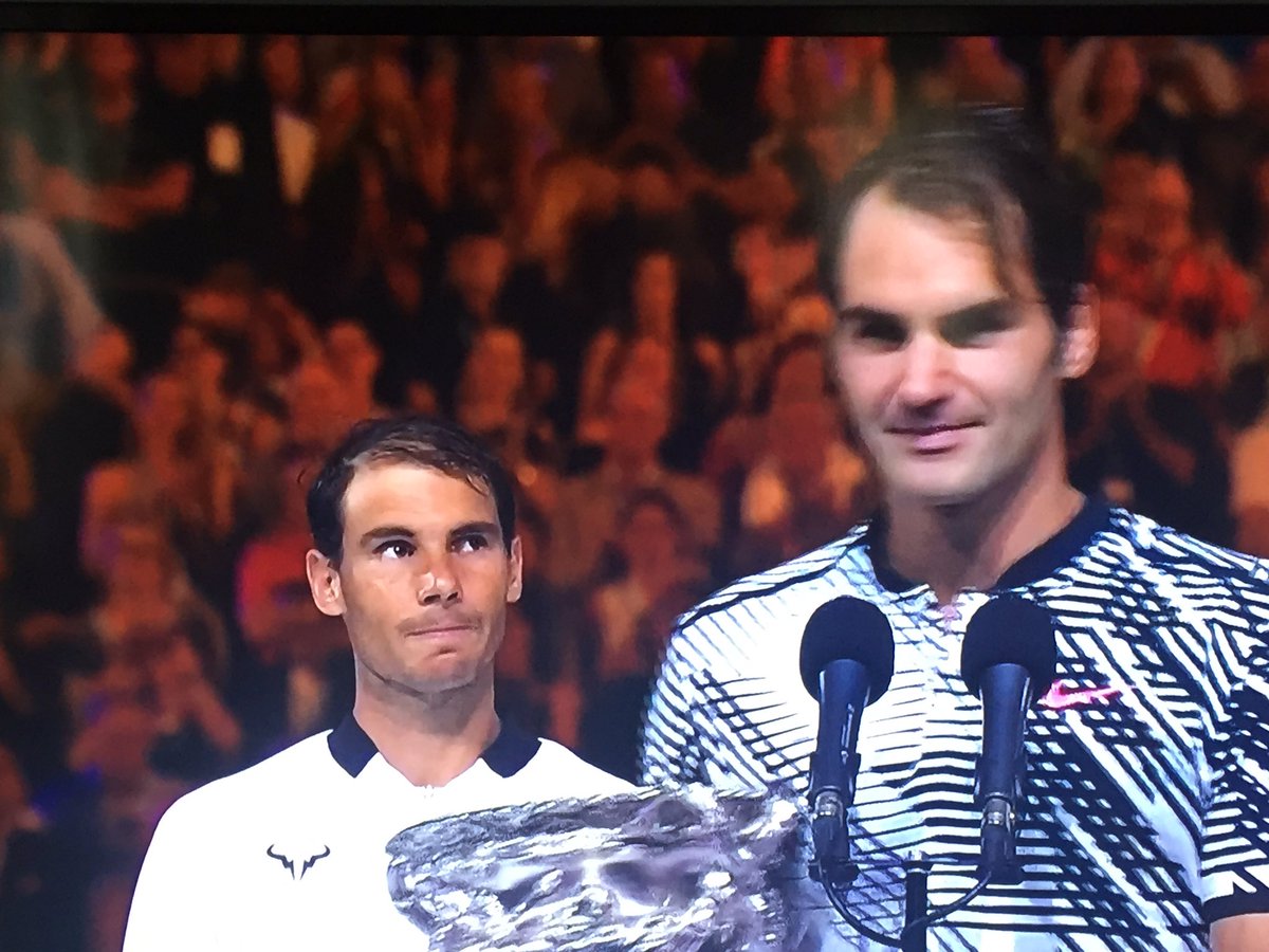 SuheylAtay's tweet photo. "Beraberlik olsa kabul ederdim" diyen bir şampiyon ekselanstır zaten ..
#AusOpen #FedererNadal #federer https://t.co/F74A0kZe5f