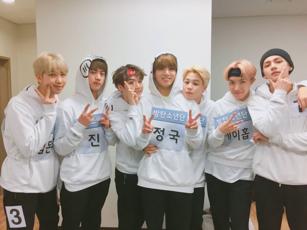 _sa_kook's tweet photo. 最近ARMYとの絡み少なくなってきて、
いろんなARMYもの絡みたいから
タグやりますねん🙋

98line💭ぐぅぺん💭鬼絡み希望🖖

#BTS好きな人と猛烈に絡みたいのでこれを見た人はRTしてください 
#ARMYと繋がりたい 
#RTから気になった人お迎え  
#兎兎 https://t.co/WVu7QID3q5