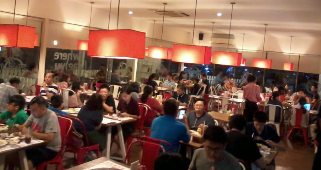 steakholycow's tweet photo. #CAMPBonjer saat ini ramai lancar. Carnivores yg mau ngolikaw silakan mengarah ke Jl. Panjang no.18 https://t.co/q1NZl1CZq7