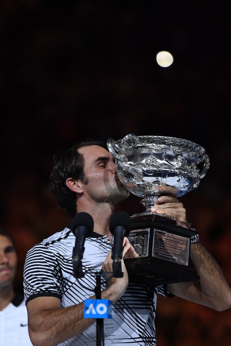 TeamYuvi12's tweet photo. Heartiest congratulations @rogerfederer for yet another #AusOpen title and igniting the spark of 'fighting back' in our minds👏👏🙏#Roger18 https://t.co/HvFvg7EHP8