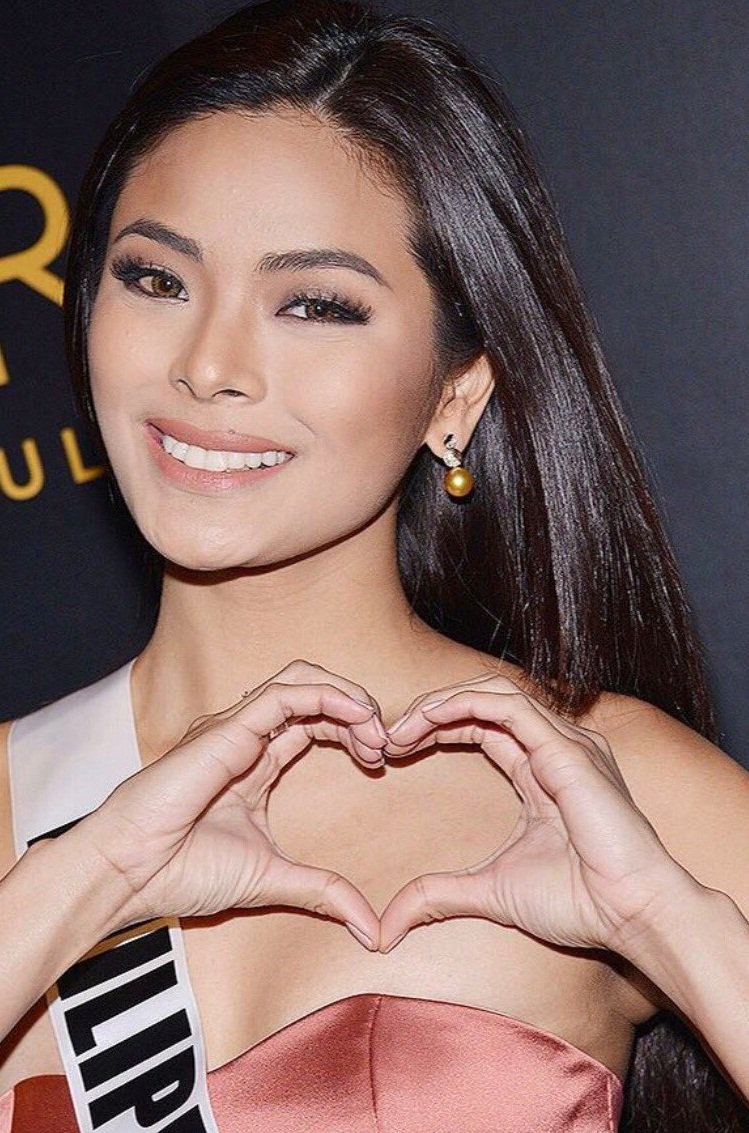 Bigbrodudz's tweet image. A Smile With A Heart @maxinemedina 

WearTheCrown MaxineMedina 
#Philippines  #MissUniverse