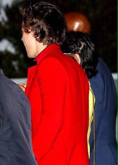 stylesbstpics's tweet photo. RED + HARRY STYLES =❤🤤😱 https://t.co/ZzB99ClO9k