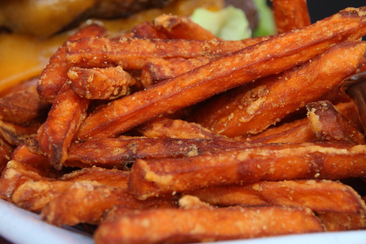 LushBurger's tweet photo. The healthy french fry. #SweetPotatoFries #lunch #dinner #DCRanch https://t.co/MgXJcuqQZB