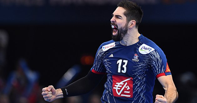 BFMTV's tweet photo. ALERTE INFO #FRANOR Les Experts sont champions du monde de hand !

6e titre mondial pour les Bleus 🇫🇷💪👌 https://t.co/HOOB7WcukH https://t.co/2lVytEio5i