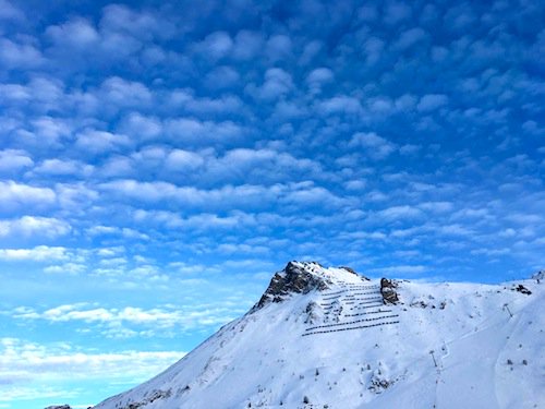 edgemags's tweet photo. A brighter, sunnier day than expected for #Tignes &amp; #ValDisere, and boy was it a beaut!
#LoveTignes #LoveValdisere
https://t.co/fygqAOHYBI https://t.co/8iMjJCSPw9
