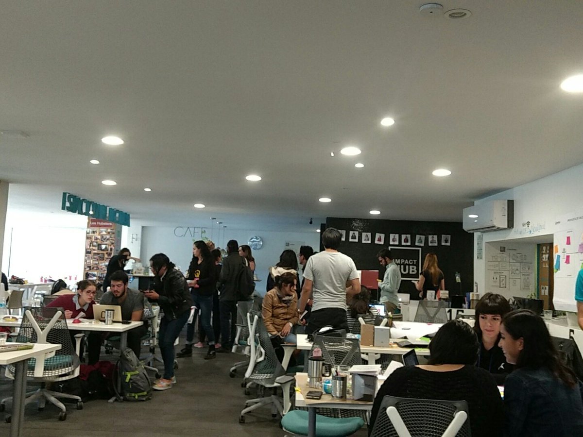 Tercer día del <a href="/CatapultaFest/">Catapulta Fest</a>, preparando las presentaciones finales!