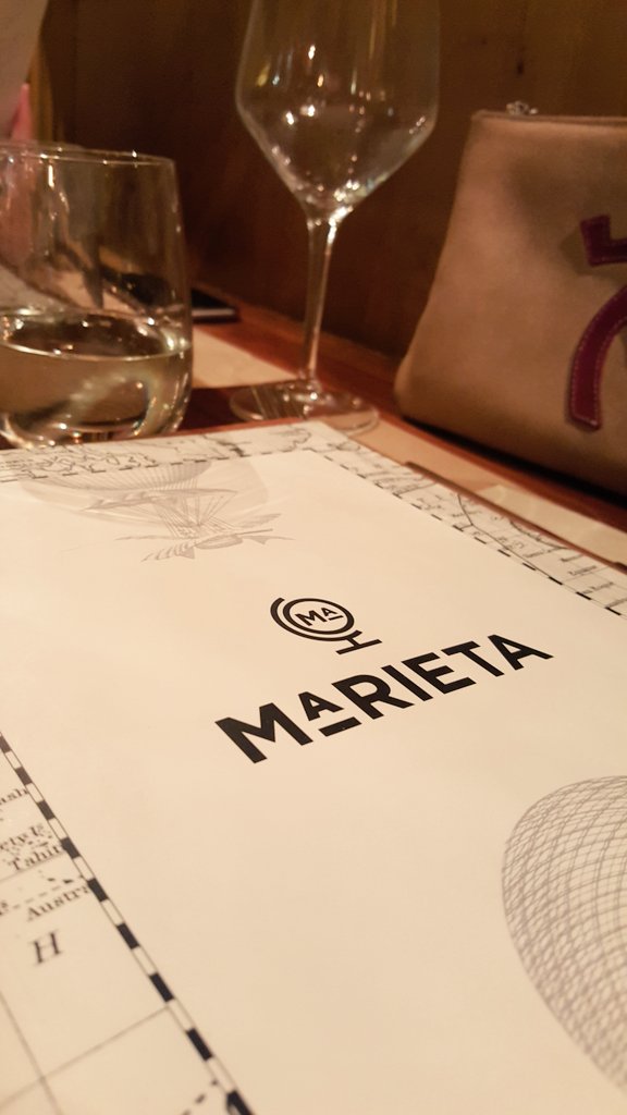 🌂 Al mal tiempo... domingo en Marieta !!! 😊🔝 <a href="/marietamadrid44/">Restaurante Marieta</a> 🍴🍷 #GrupoLarrumba