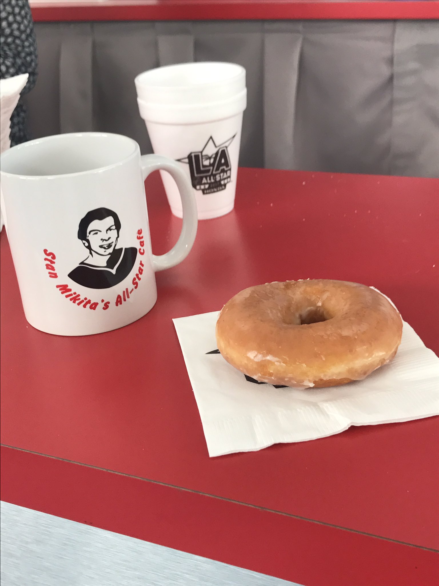Stan Mikita's Donuts – Nice Mugs!