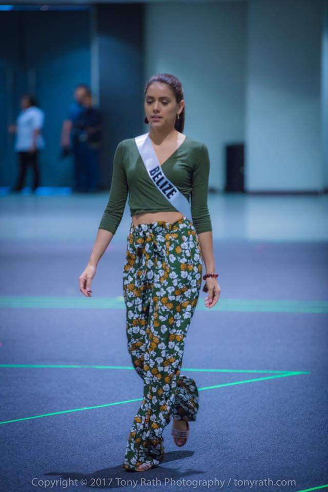 TracyUsher5's tweet photo. #missuniverse #Belize https://t.co/7C1kiTqgAW