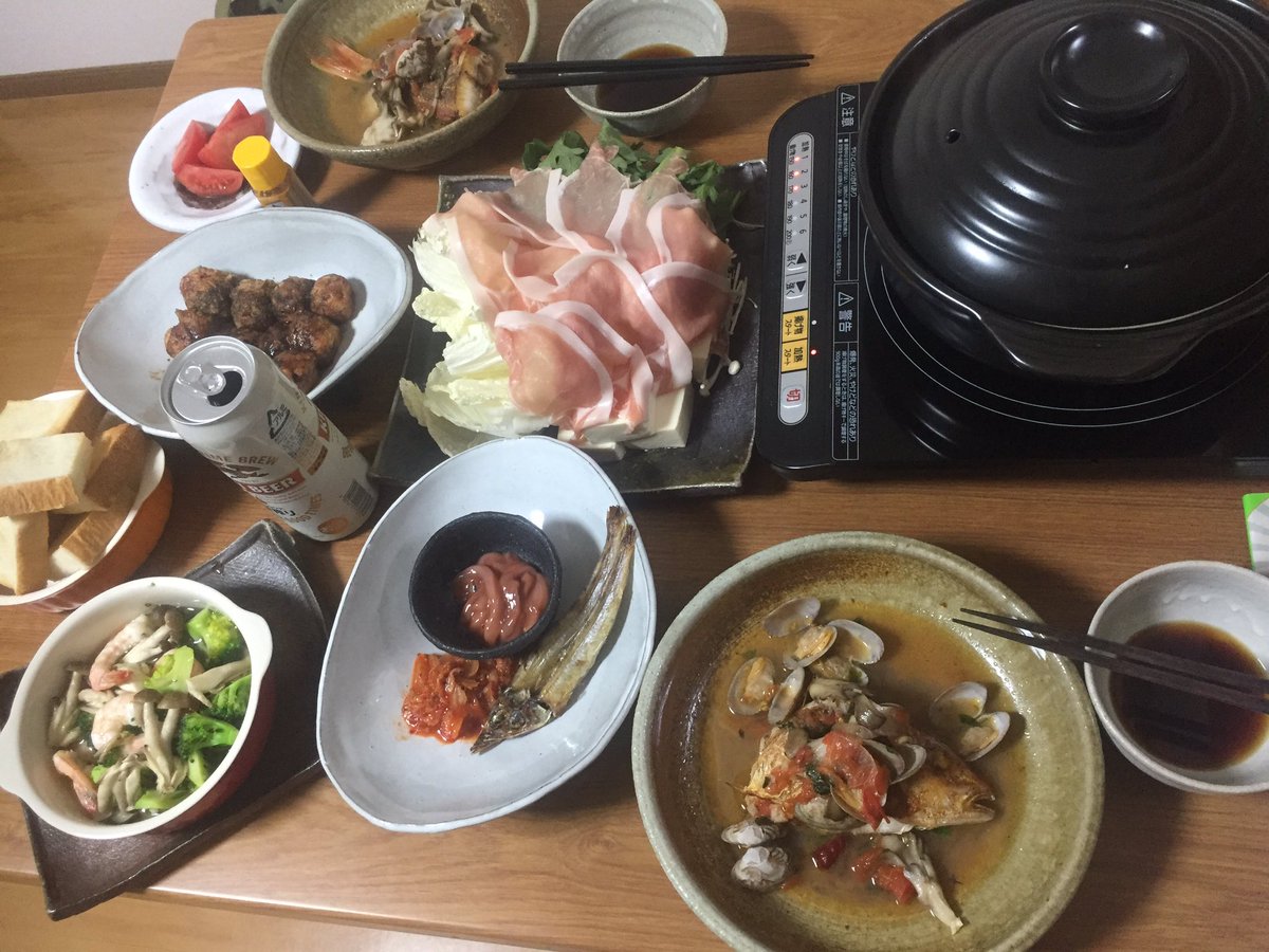 mitsukooon325's tweet photo. 休日は自炊やけど、
作りすぎるから食べるの4時間かかってる。 https://t.co/U8xtlRwuZc