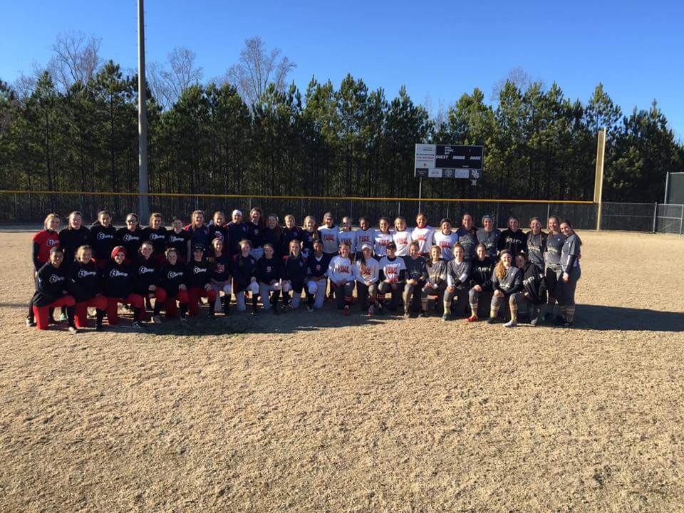 ATLPremier02's tweet photo. Awesome 3 way scrimmage w/02 peers- thank you for hosting @TeamGA02- Shumeyko! Our bats were HOT - 27 runs in 3 games! #APProud #softball https://t.co/PU81C8IHOd
