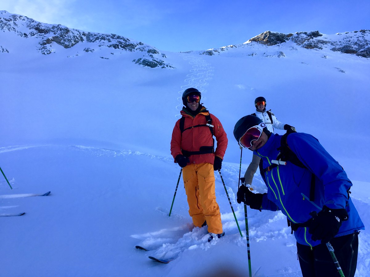 Espritheliski's tweet photo. After the bad weather, #Powderfun today with our friends who, year after year, are always motivated to come to Valgrisenche and ski with us! https://t.co/wrIXRgd7pt