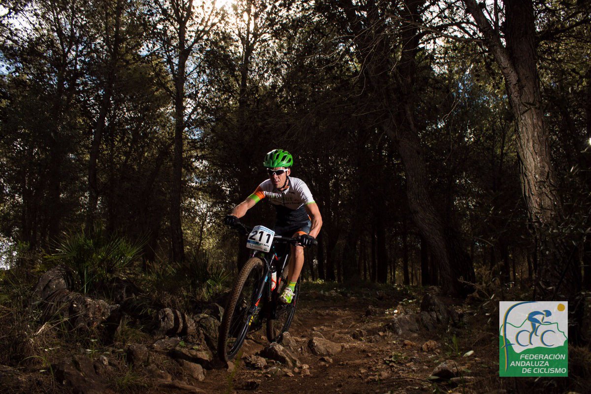 FACiclismo's tweet photo. Daniel Bernal (@Gacosur ) y Belén Martínez, ganadores élite en el Rally MTB Ciudad de #Coín #circuitoBTTDiputaciónMálaga @diputacionMLG https://t.co/29k9DeQosx