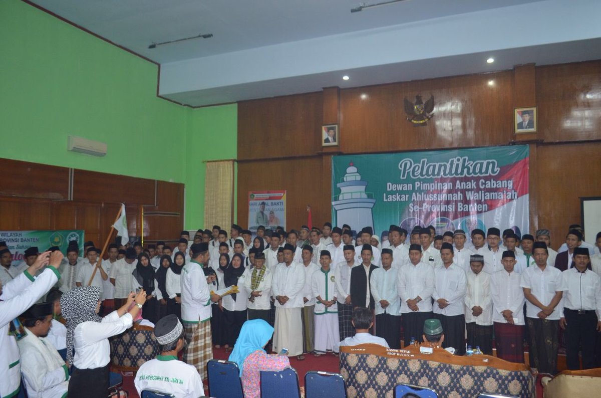ThobinkAt's tweet photo. Lantik 117 DPAC Laskar Aswaja Se Prov Banten, #LaskarAswajaTangkalKomunisme @dpplaskaraswaja @marwan_jafar @cakiminpkb @jokowi https://t.co/bnPMnYgHUw