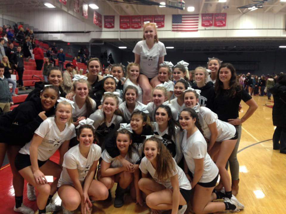 WO Varsity Cheer tweet media
