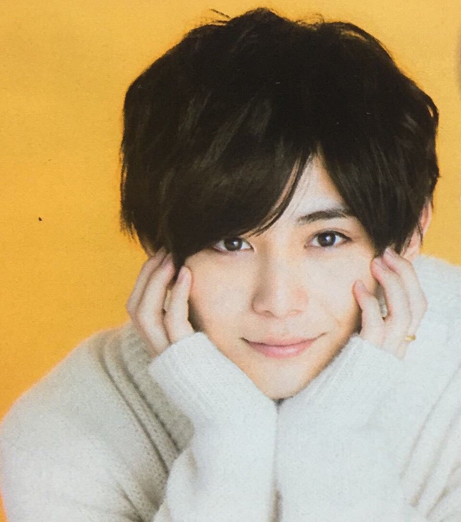 涼介loving Twitterissa ほっぺに手を付けるhey Say Jumpメンバー 可愛いすぎる 真顔 山田涼介 有岡大貴 伊野尾慧 高木雄也 共感した人rt