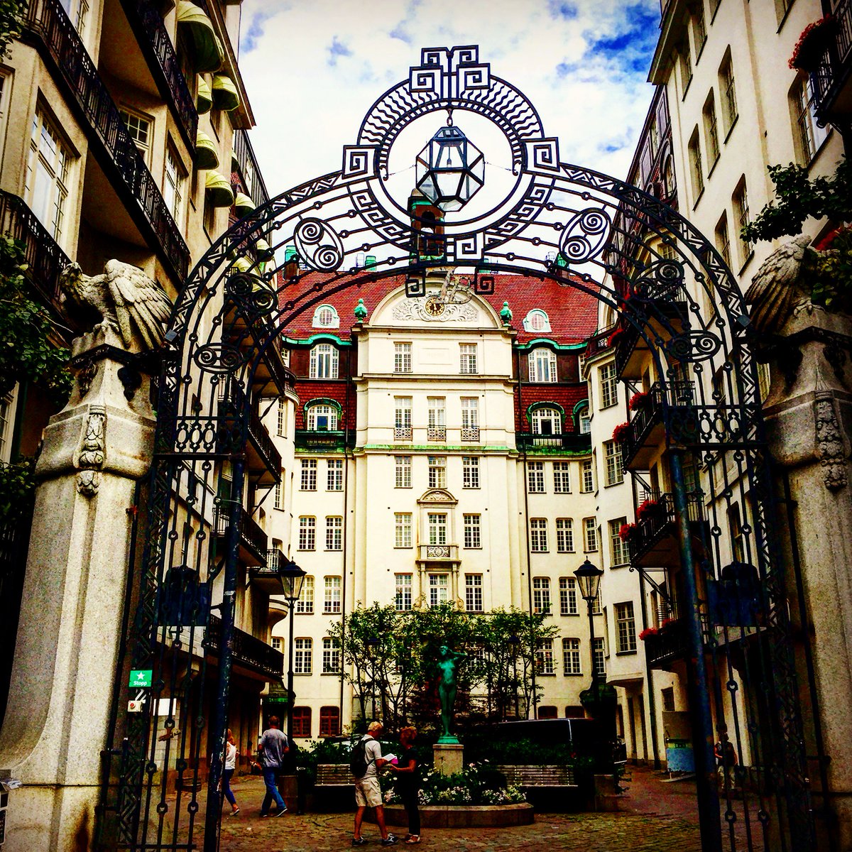 GrowInts's tweet photo. Fancy and posh Östermalm. Discover Stockholm and the different areas with our #Stockholmguide https://t.co/8b4SxdDt4Q https://t.co/1ZmhWd4vgK