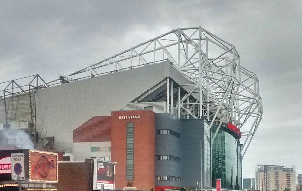 HBRed99's tweet photo. #MatchDay #OldTrafford #FACup4 #MUFC vs #WAFC #PreMatch https://t.co/3pVRbDuByS