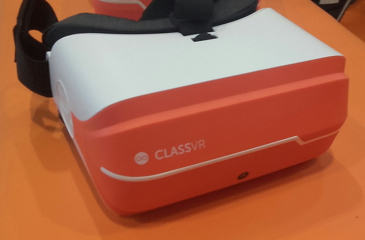 FlipThemAll's tweet photo. Realitat Virual, PDI's sense projectors,càrrega de dispositius i kits de muntatge(d'estructures o robots),han arribat per quedar-se a l'aula https://t.co/TtdN12M6J0