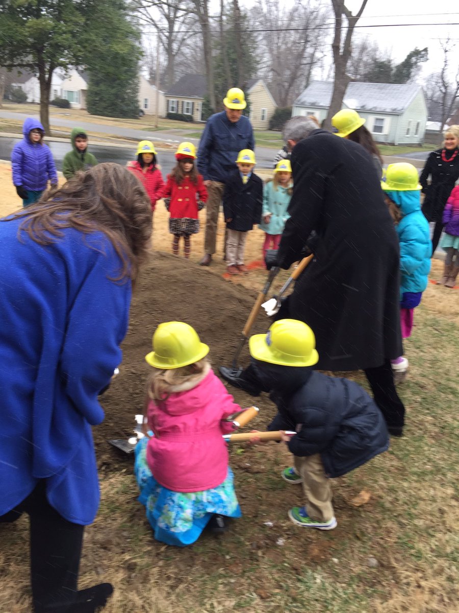 StMBChurch's tweet photo. And so it begins! A cold and snowy groundbreaking! Thanks be to God!! https://t.co/TcDFC546AC