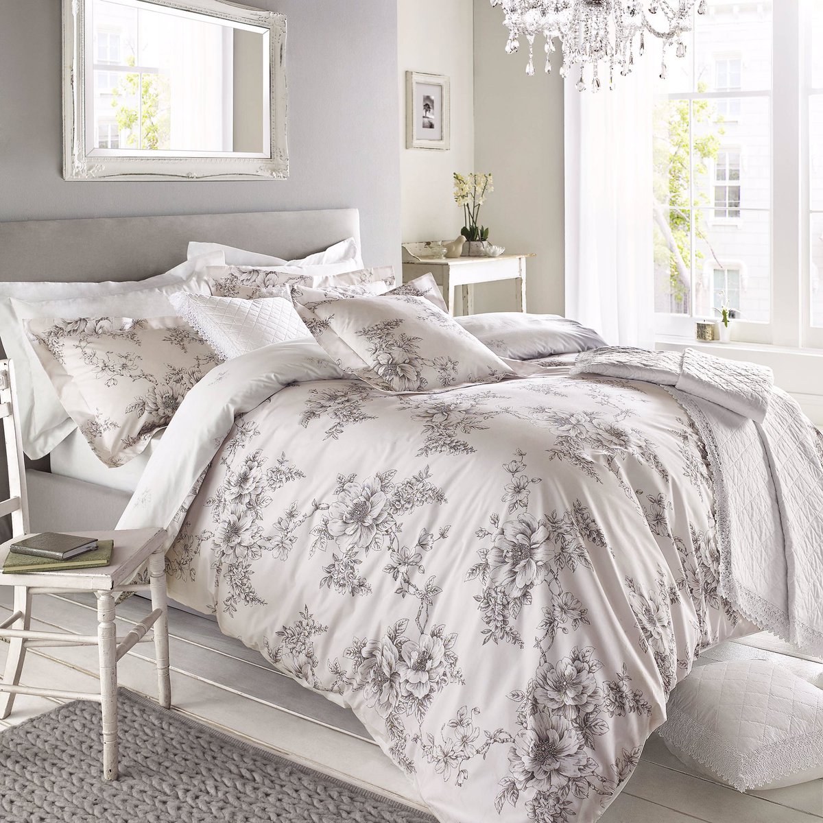 AshleyWilde's tweet photo. Create the prettiest of bedrooms with  #JENNA bed linen from the @hollywills Willoughby ‘For the Home’ Collection https://t.co/FEi6MWGwMg