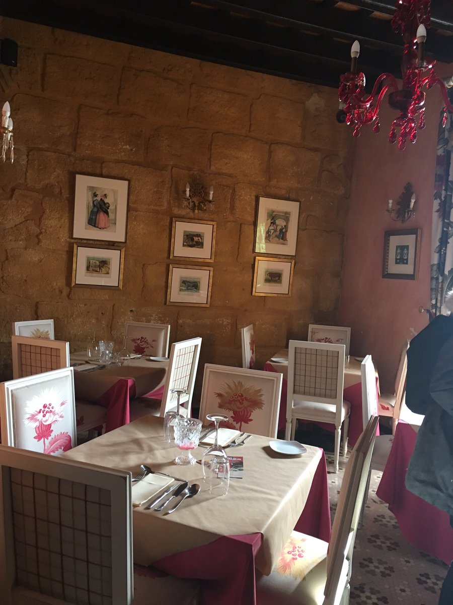EB_EntrenArte's tweet photo. #Gastronomia #aunahorade #sevilla #osuna presentación detalle mimo @LaCasonadeCa1 gracias por descubrir @tysaford @Cruzcampo @RedGuadalinfo https://t.co/i8bKj3KBmS