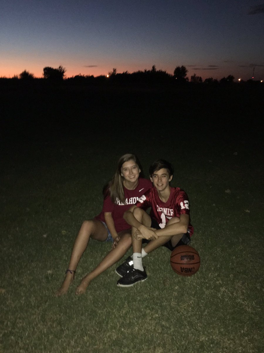 jaceymorris11's tweet photo. My little brother is 15 years old. WHAT!!!! Happy birthday Josefina I love you😘🎉🎉 https://t.co/xNmxZxtL6O