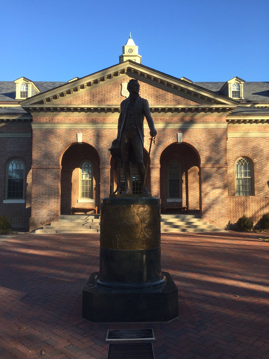 OBcollege's tweet photo. Wrapped up our 2017 College Tour @williamandmary #collegeawarenesstour17 https://t.co/yOfHtJkfLD