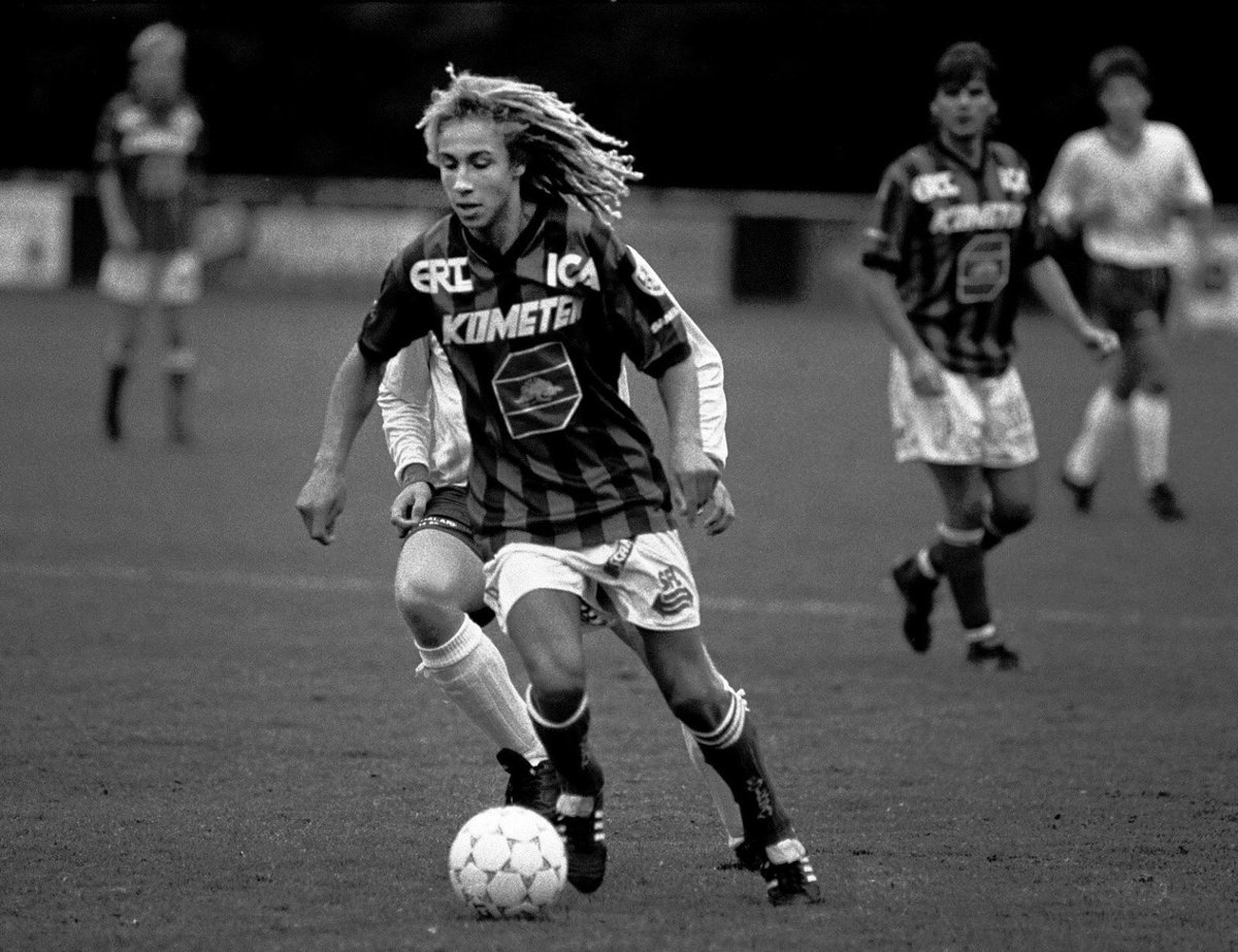 OldFootballPhotos on Twitter: "#HenrikLarsson; #HenkeLarsson as player of #HogaborgsBK (1988-1992); #Sweden.… "