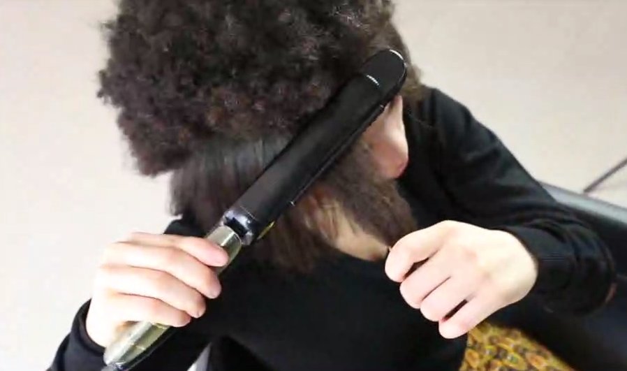 Le #LisseurLibellule #SweetLisS Fait de Super Boucles Mais Lisse t’il Vraiment ? 
ow.ly/z42t308c1ZG