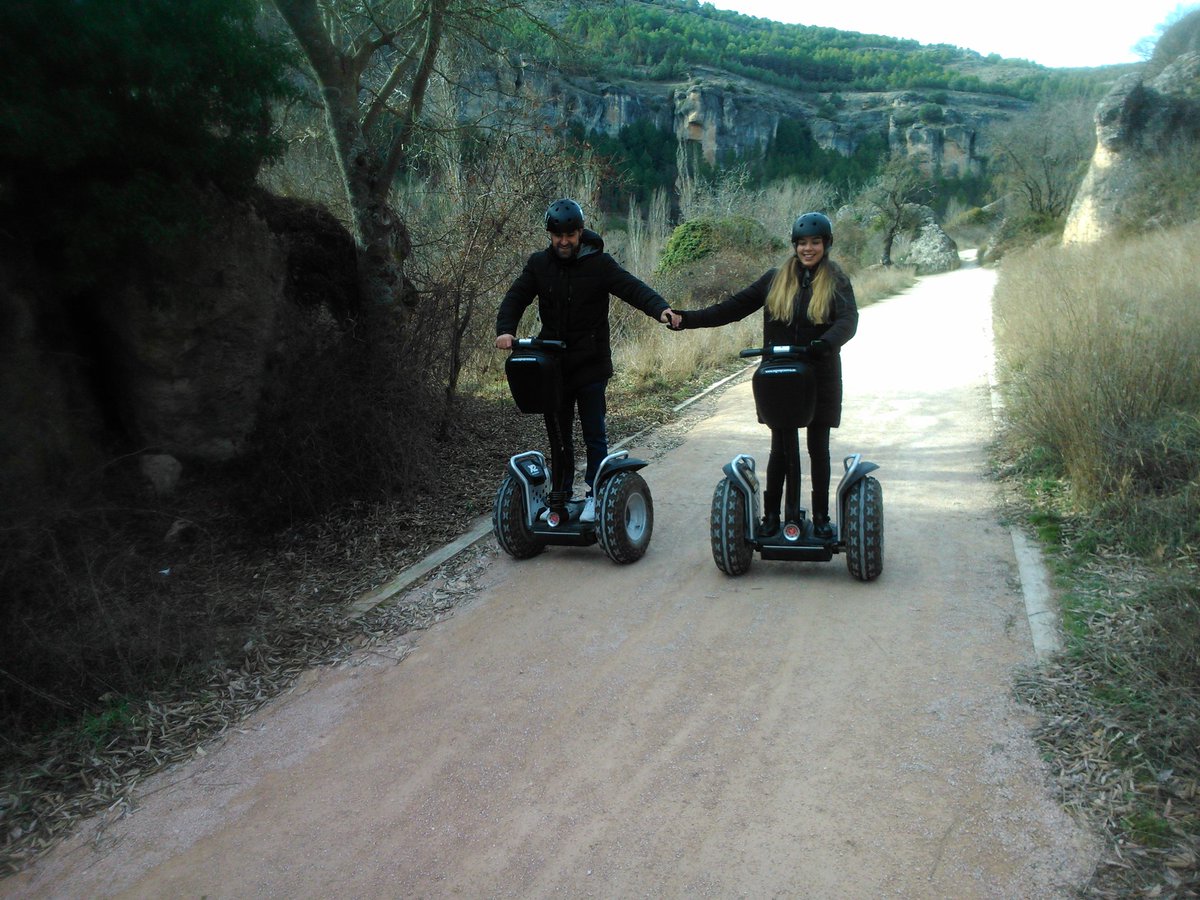 SegwayCuenca's tweet image. Cuando tienes ganas de pasarlo en grande, no importa la temperatura! Estamos operativos los 365 días del año!