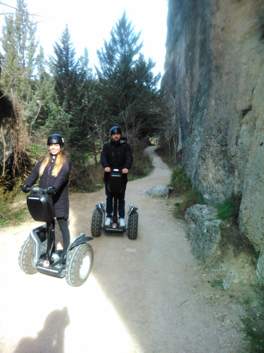 SegwayCuenca's tweet image. Cuando tienes ganas de pasarlo en grande, no importa la temperatura! Estamos operativos los 365 días del año!