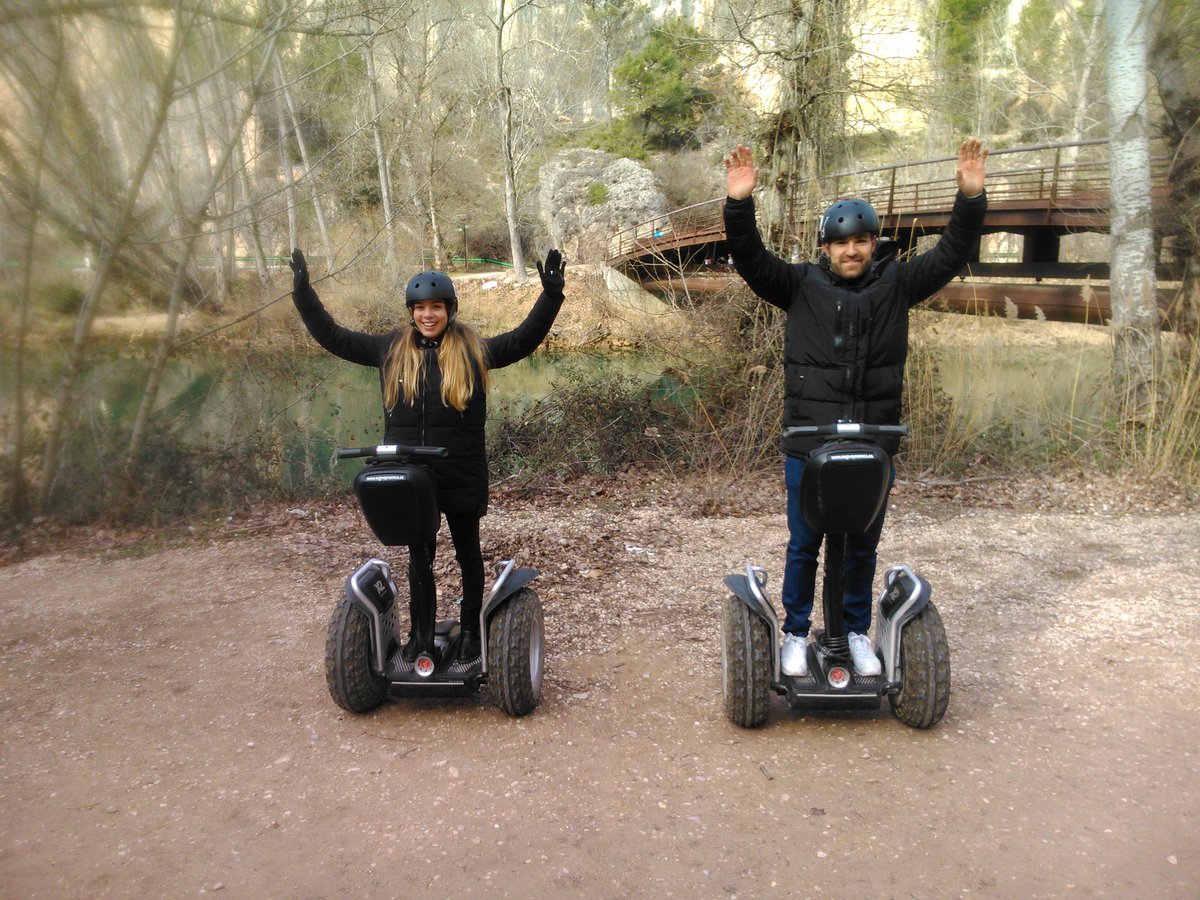 SegwayCuenca's tweet image. Cuando tienes ganas de pasarlo en grande, no importa la temperatura! Estamos operativos los 365 días del año!
