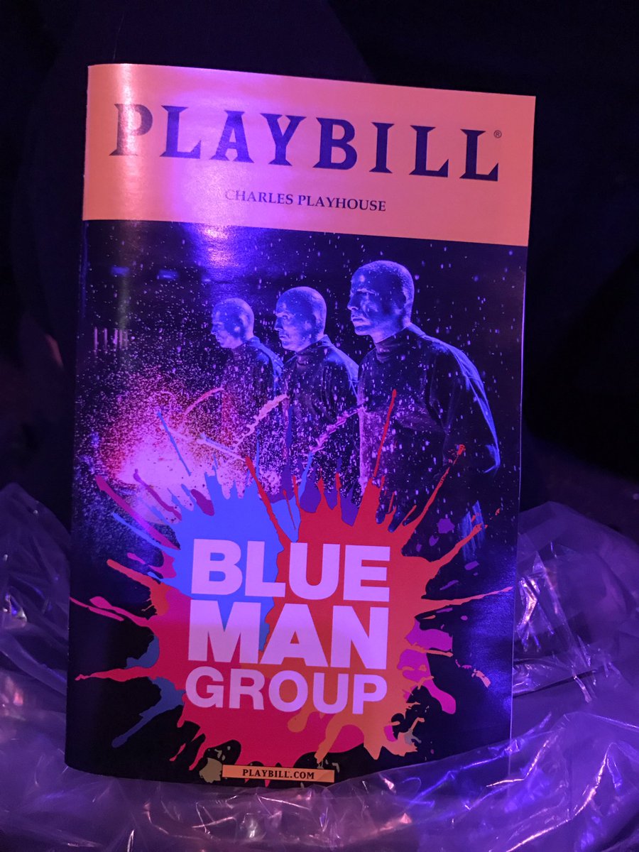 mrskatequeen's tweet photo. At the #CharlesPlayhouse about to get our @bluemangroup on #ponchoson #bouttogetmessy https://t.co/DGekJoYbUt