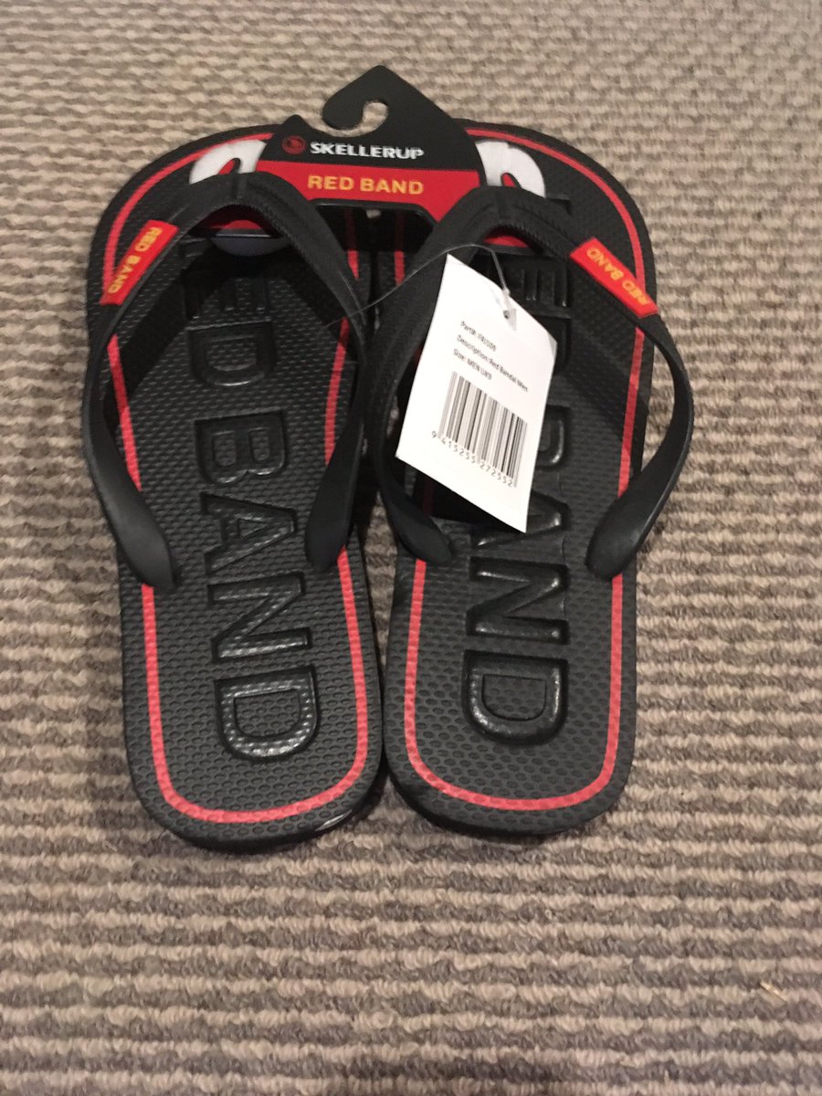 VRobin93's tweet image. These arrived over the weekend! Thanks @DairyExporterNZ @NZXAgri @Skellerup think that they will get some good mileage #redbandals