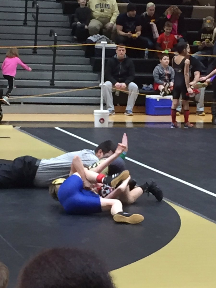NMcoachgrant's tweet photo. Brandt Beck with the pin! @ZebraWrestling https://t.co/OWlmrifgwQ