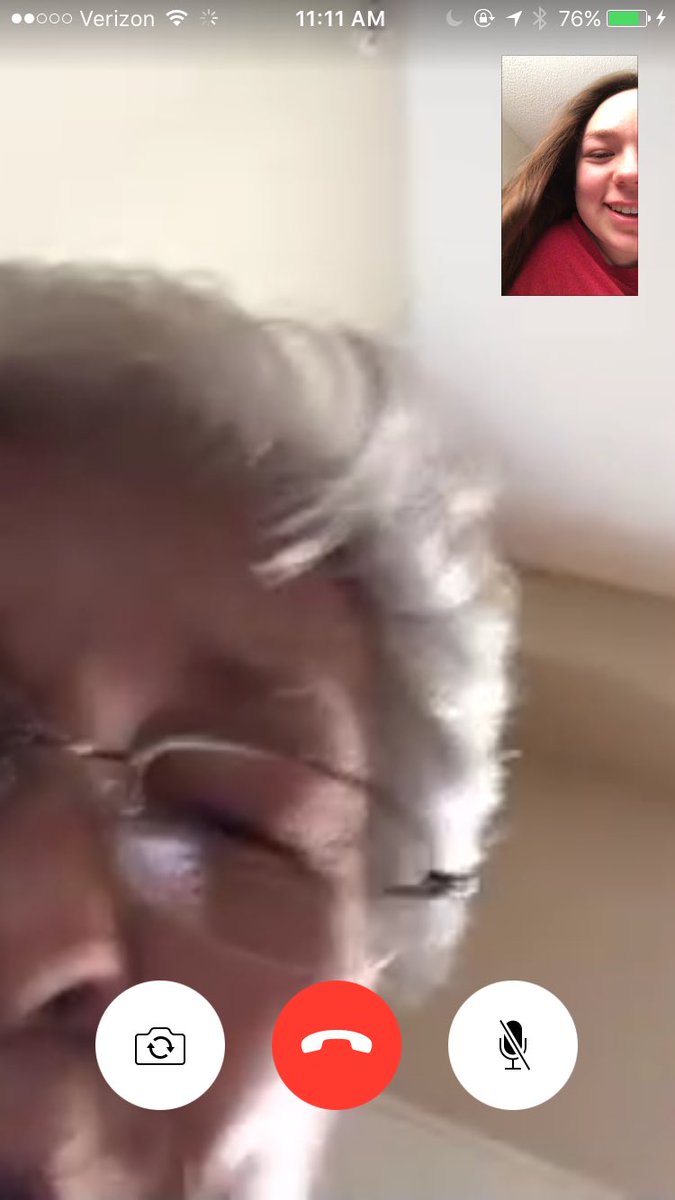 meghan_hoffmann's tweet photo. When nana facetimes you https://t.co/yvKewqEsv4