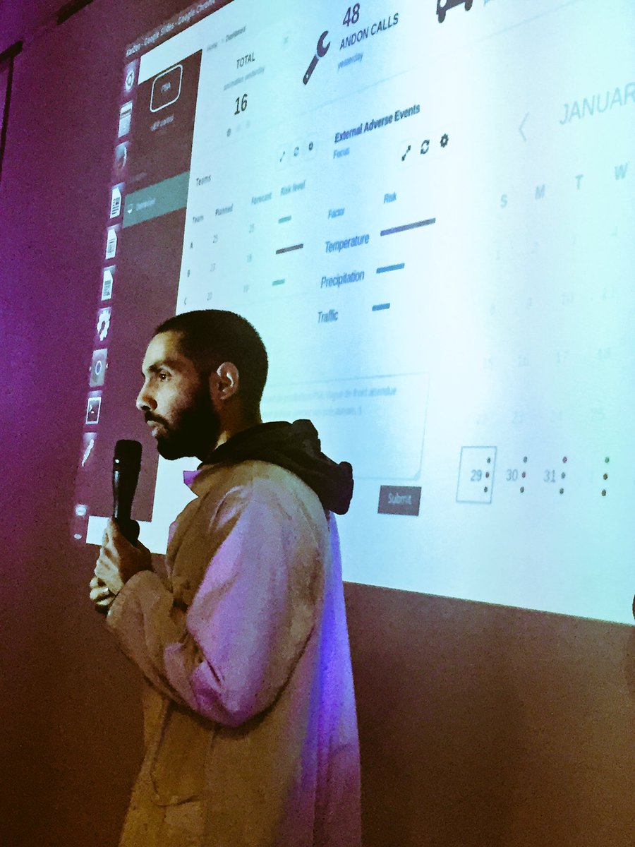 BeMyAppFR's tweet image. Une démo 100% blouses et experts de qualité d'usine avec @microsoftfrance @CiscoSpark @Marne_Mor #predictivefactory
