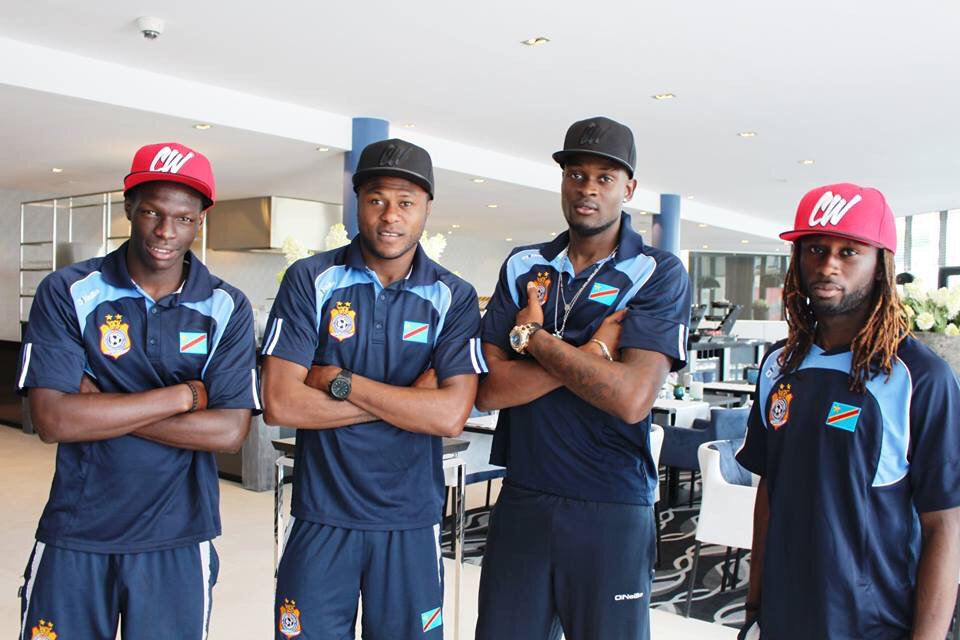 ChakcWear's tweet photo. Le match commence on est avec le Congo force a eux #afriqueunited #can2017 https://t.co/obKXeeiCVP