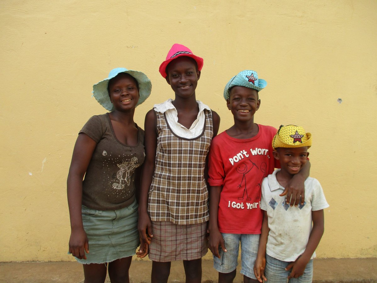 JoyGivers's tweet photo. Fun Friday - Hat Day https://t.co/WbAi0A9mL6