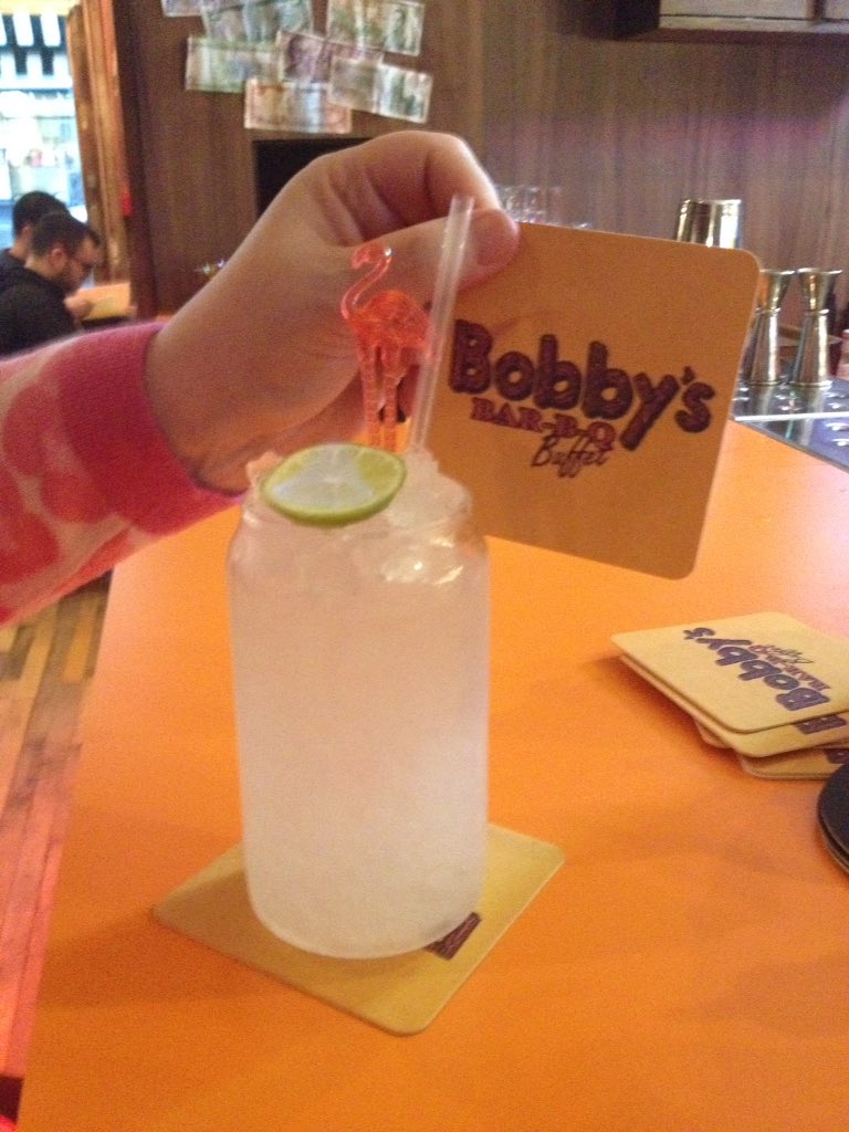 ibrahim_yilmaz's tweet photo. #Cocktail time at #Bobbyfitzpatrick at ##Cocktail time at #Westhampstead #sexyting is very good, try it. https://t.co/9gcD61fPJ8