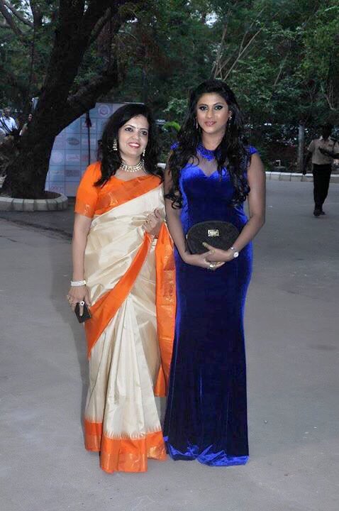 puvissha_offl's tweet photo. Went in as one of the judges for Miss n Mrs Gujarati Season 3 Chennai on 26th Jan on my mom's birthday @puvishafc https://t.co/Omeqlqca8n