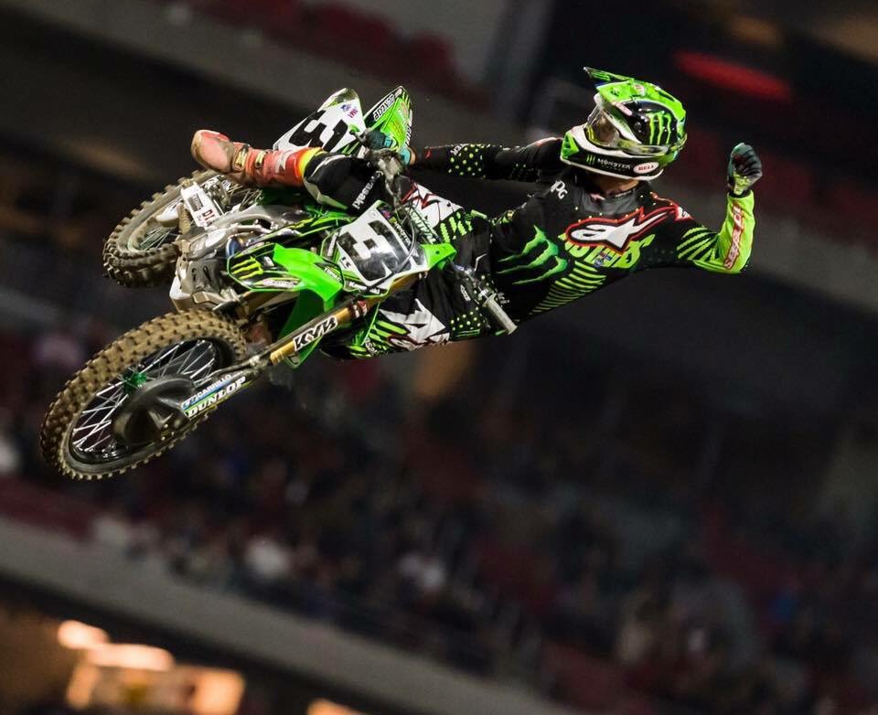 dirttrack_ES's tweet photo. Round 4 del Supercross (Phoenix): ganó Eli Tomac, con Chad Reed segundo y Ryan Dungey en tercera posición. https://t.co/lcHZU6U408