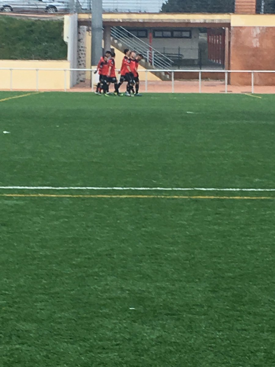 victorMpozo's tweet photo. Enhorabuena @cdspedrohumanes por el +3 conseguido,tenéis un equipazo 100% gente de #Humanes #Madrid A seguir así y que el objetivo se cumpla https://t.co/1uEiJFwp0Y
