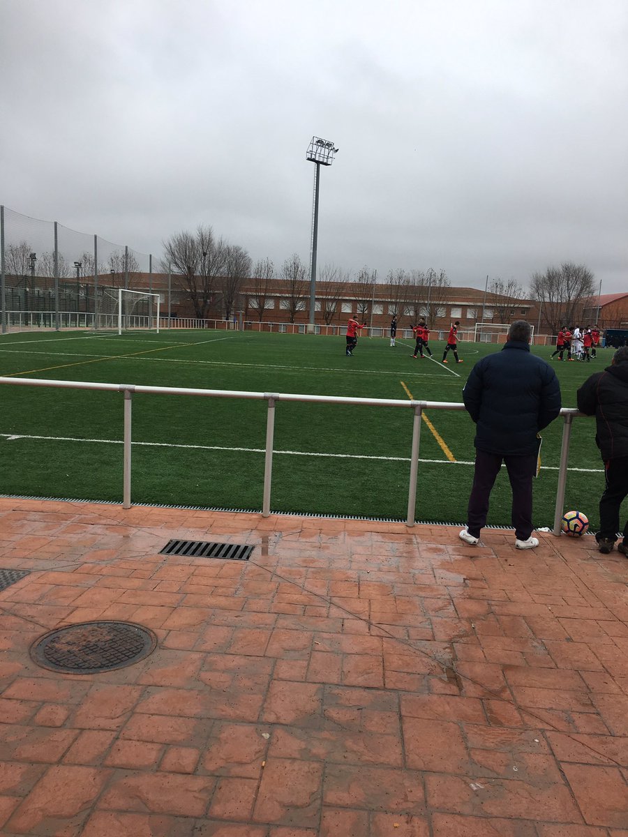 victorMpozo's tweet photo. Enhorabuena @cdspedrohumanes por el +3 conseguido,tenéis un equipazo 100% gente de #Humanes #Madrid A seguir así y que el objetivo se cumpla https://t.co/1uEiJFwp0Y