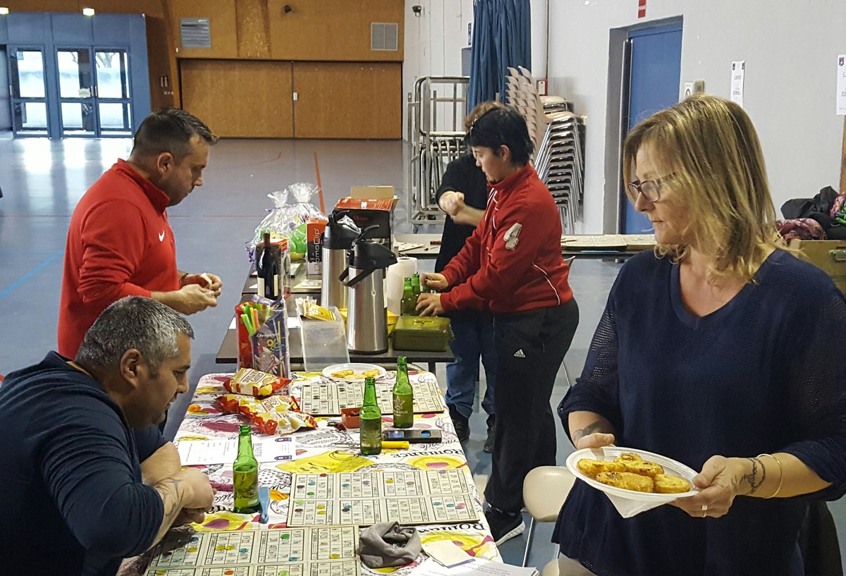 laurentjaoul's tweet photo. #Baillargues #StBrès #Valergues. C'est parti pour la longue série des lotos avec le #BSBV que nous recevons à #StBrès. #Boulègue #Quine ! https://t.co/UIUZQQidEu